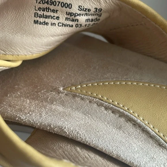 Dansko Avalon Leather Criss Cross Strap Mustard Yellow Wedge Sandals size 39 EU - Picture 8 of 9